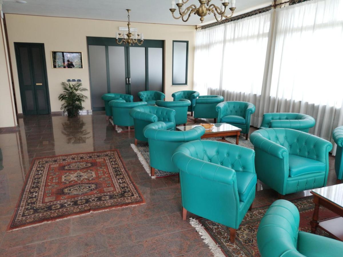 Residence Villa Margherita B&B Nebbiuno ภายนอก รูปภาพ
